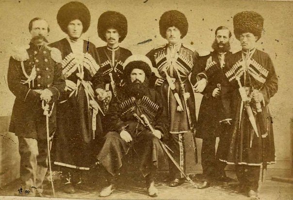 Шамиль с сыновьями, зятьями и русскими офицерами. Калуга. 1861 г.